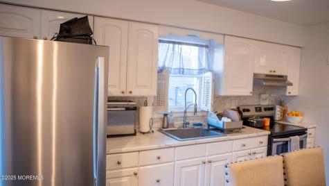 73 Maple Avenue Keansburg NJ 07734