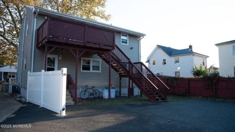 73 Maple Avenue Keansburg NJ 07734