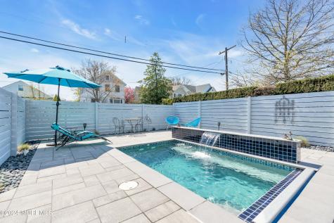 67 N Farragut Avenue Manasquan NJ 08736