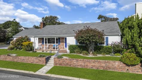 67 N Farragut Avenue Manasquan NJ 08736