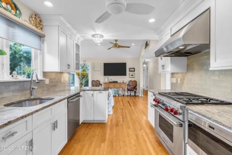 67 N Farragut Avenue Manasquan NJ 08736