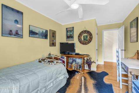 67 N Farragut Avenue Manasquan NJ 08736