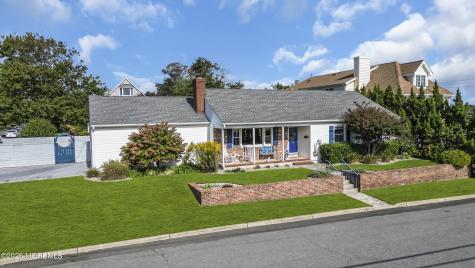 67 N Farragut Avenue Manasquan NJ 08736