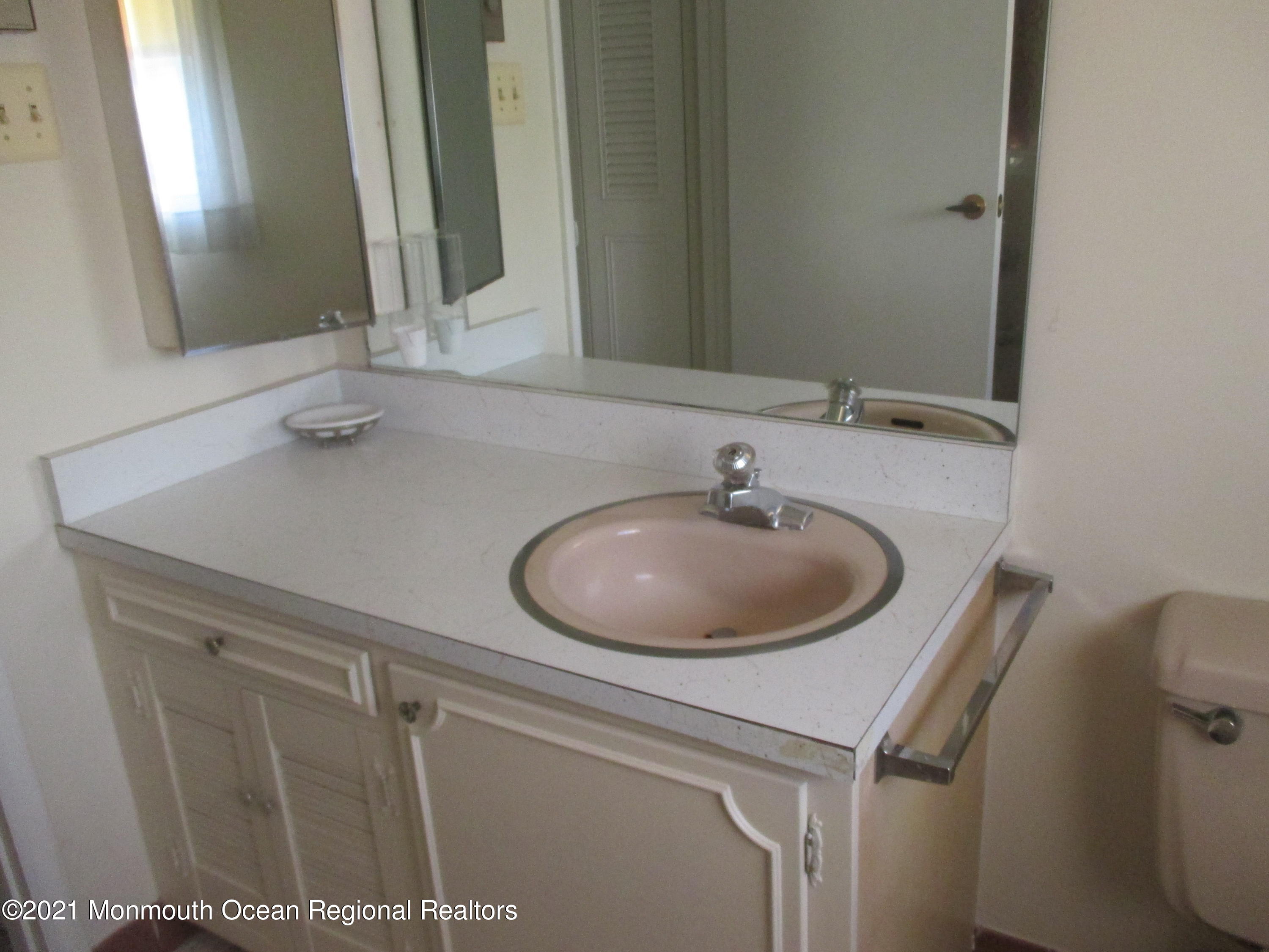 354C Dorchester Drive Lakewood NJ 08701