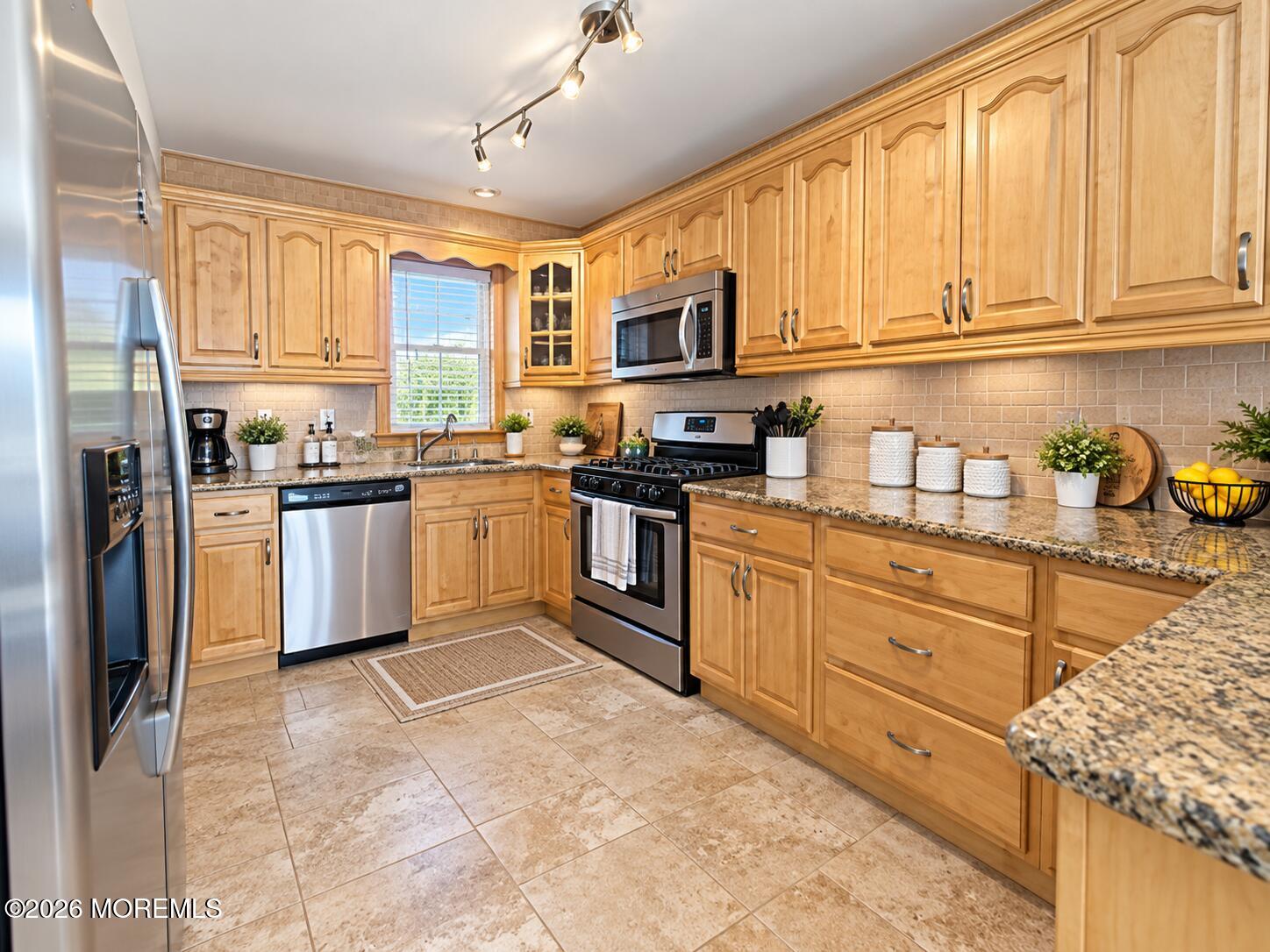 25 Travelers Way Bayville NJ 08721
