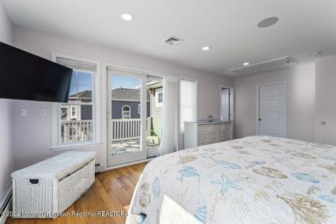 915 SW Central Avenue Seaside Park NJ 08752