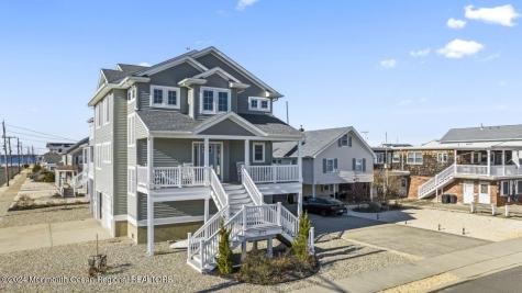 915 SW Central Avenue Seaside Park NJ 08752
