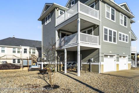 915 SW Central Avenue Seaside Park NJ 08752