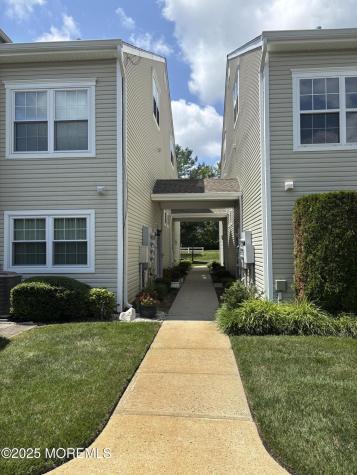 8 Fiddlers Elbow Court Howell NJ 07731