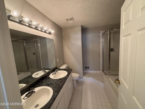 8 Fiddlers Elbow Court Howell NJ 07731
