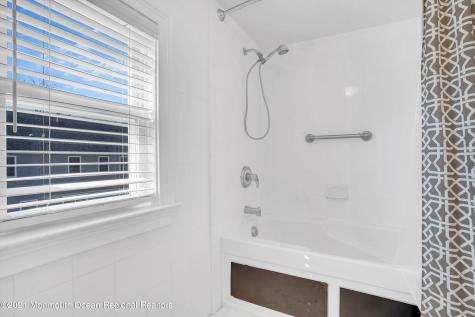 140 Idlewood Avenue Oakhurst NJ 07755