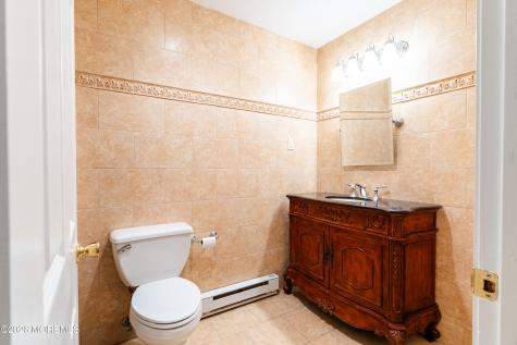 69 Overlook Way Manalapan NJ 07726