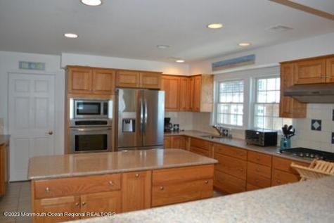 2 Bridge Avenue Bay Head NJ 08742