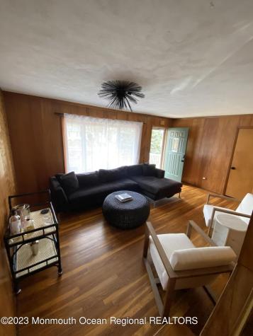 5 Carole Drive Oakhurst NJ 07755