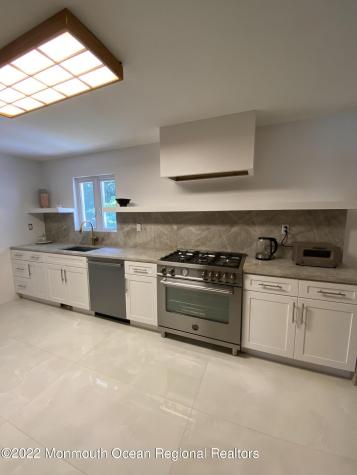 5 Carole Drive Oakhurst NJ 07755