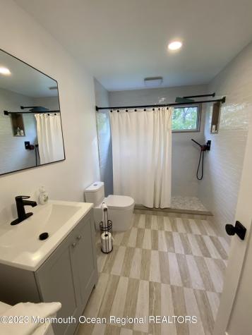 5 Carole Drive Oakhurst NJ 07755