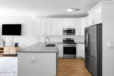 88 Seadrift Avenue Highlands NJ 07732