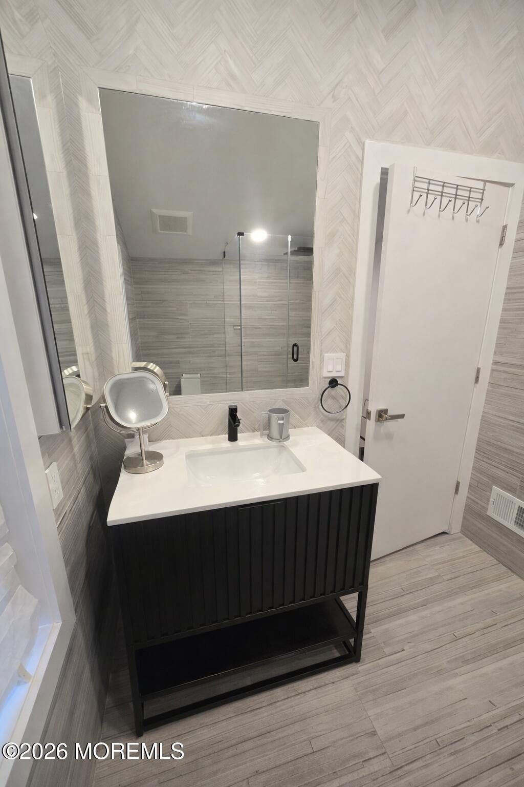486 W Lincoln Avenue Oakhurst NJ 07755
