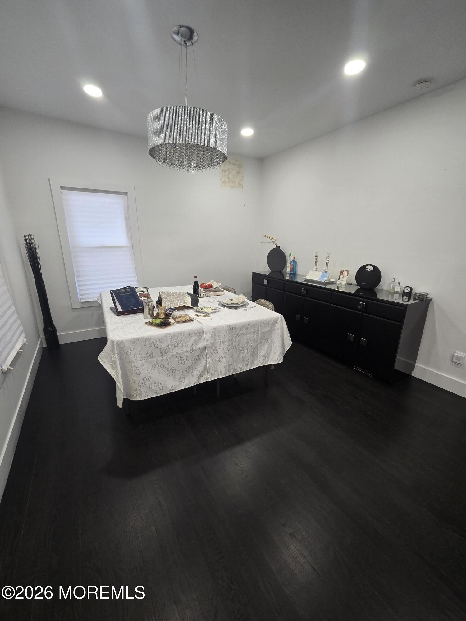 486 W Lincoln Avenue Oakhurst NJ 07755