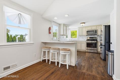 4 Cheryl Drive Oakhurst NJ 07755