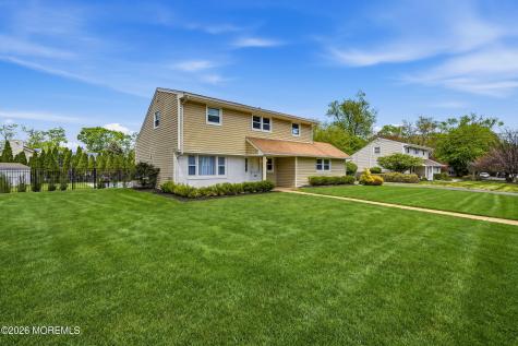 4 Cheryl Drive Oakhurst NJ 07755
