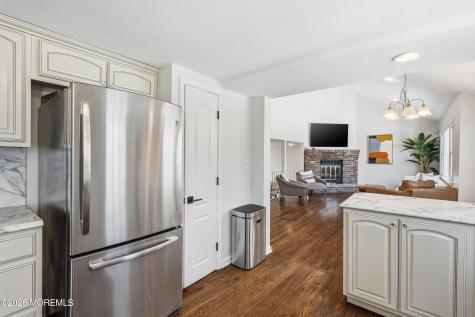 4 Cheryl Drive Oakhurst NJ 07755