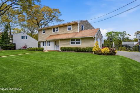 4 Cheryl Drive Oakhurst NJ 07755