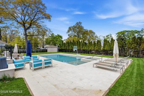 4 Cheryl Drive Oakhurst NJ 07755