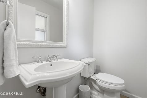 4 Cheryl Drive Oakhurst NJ 07755