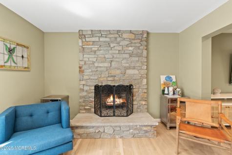 704 Deal Road Oakhurst NJ 07755