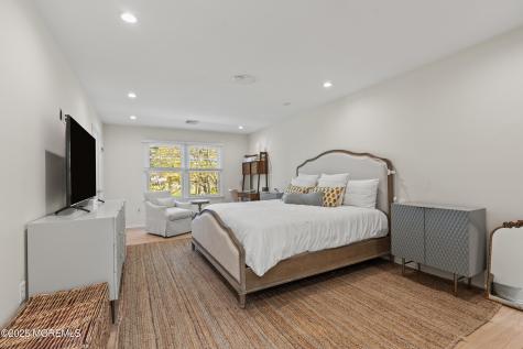 704 Deal Road Oakhurst NJ 07755