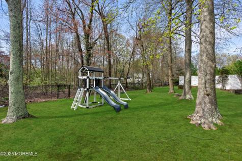 704 Deal Road Oakhurst NJ 07755