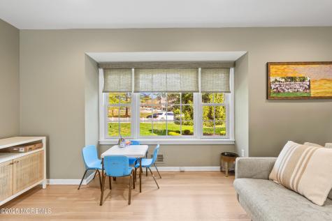 704 Deal Road Oakhurst NJ 07755