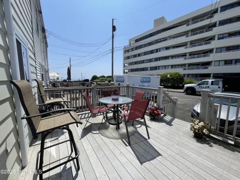 20 Vine Court Long Branch NJ 07740