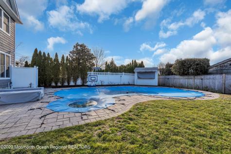 89 Mclean Avenue Manasquan NJ 08736