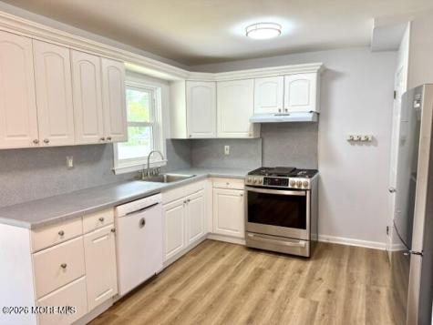 27 Runyon Avenue Freehold NJ 07728
