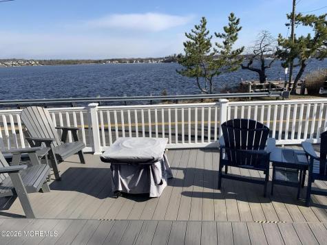 729 Riverside Drive Pine Beach NJ 08741