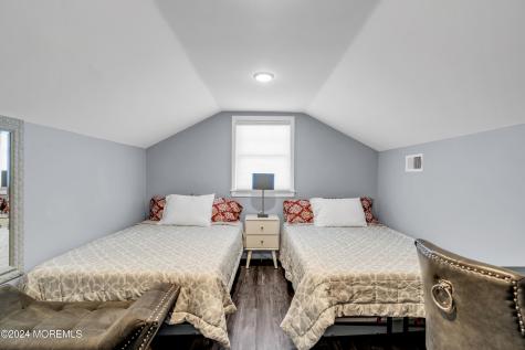 213 Hayes Court Lavallette NJ 08735
