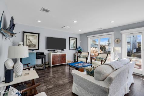 213 Hayes Court Lavallette NJ 08735