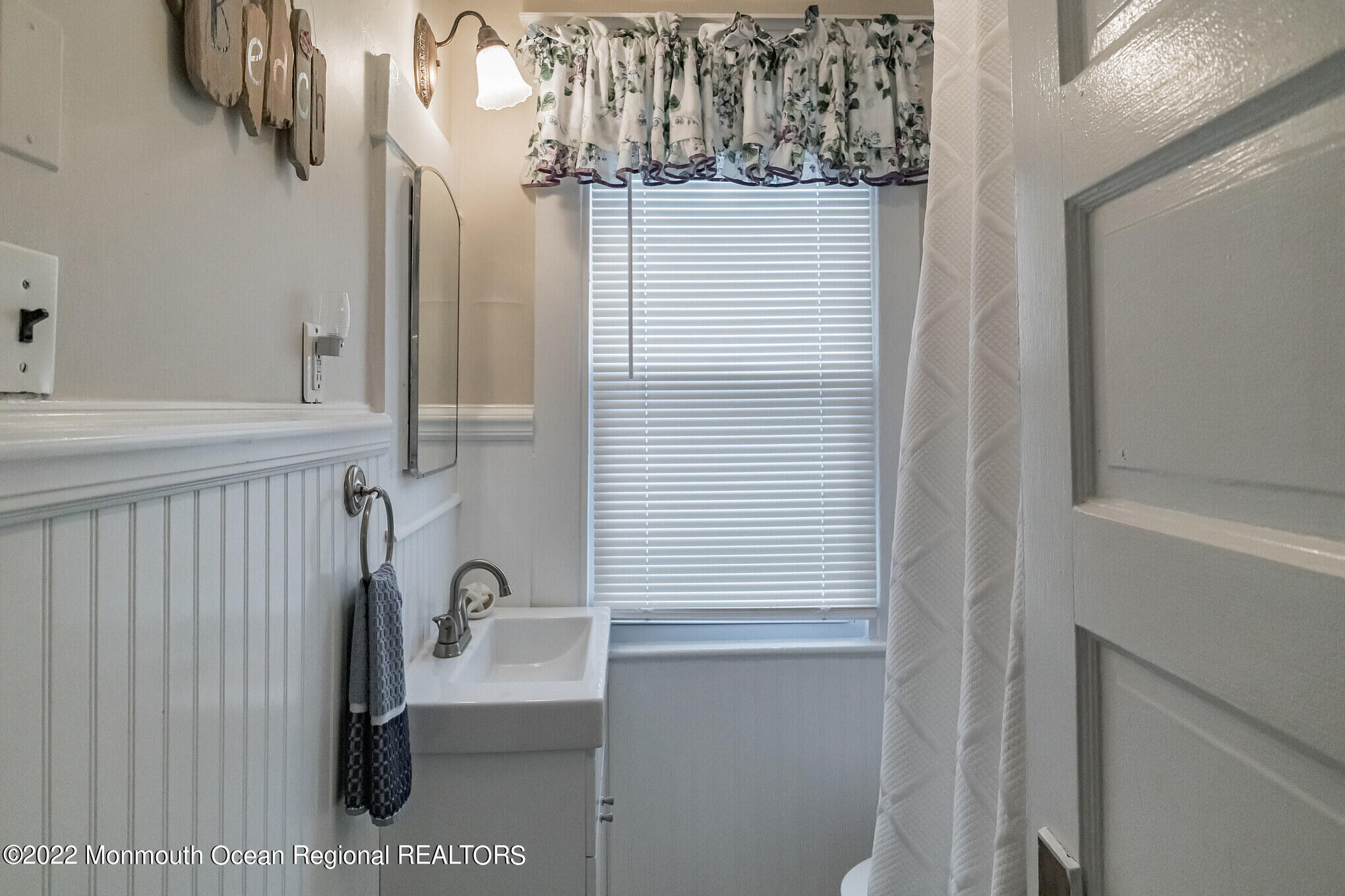 51 Seadrift Avenue Highlands NJ 07732