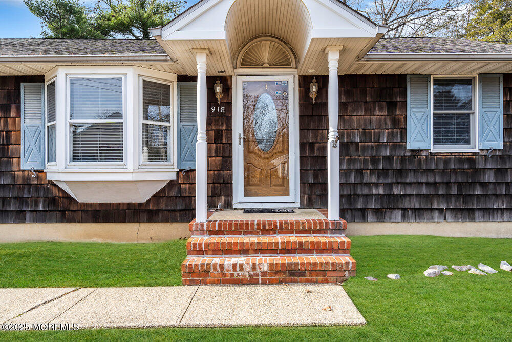 918 Charles Drive Toms River NJ 08753