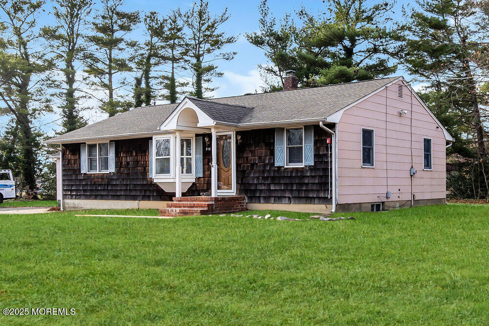 918 Charles Drive Toms River NJ 08753
