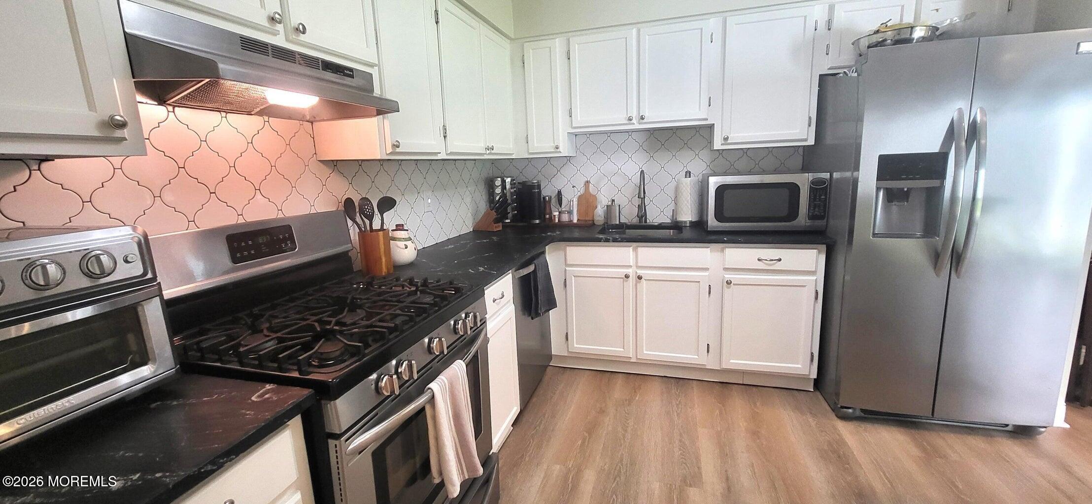32 Redwood Drive Eatontown NJ 07724