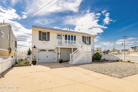167 4th Avenue Manasquan NJ 08736