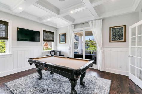 1328 Ocean Avenue Mantoloking NJ 08738