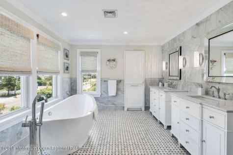 1328 Ocean Avenue Mantoloking NJ 08738