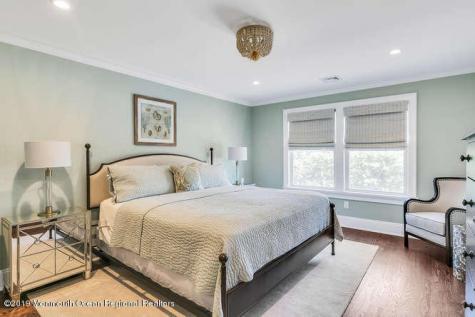 1328 Ocean Avenue Mantoloking NJ 08738