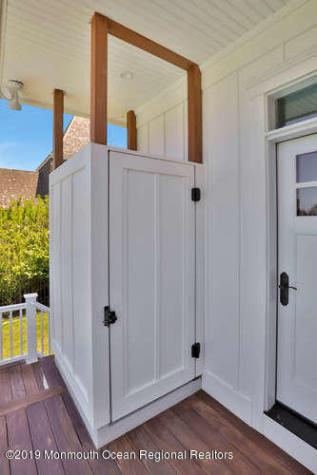 1328 Ocean Avenue Mantoloking NJ 08738