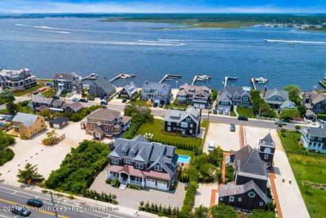 1328 Ocean Avenue Mantoloking NJ 08738