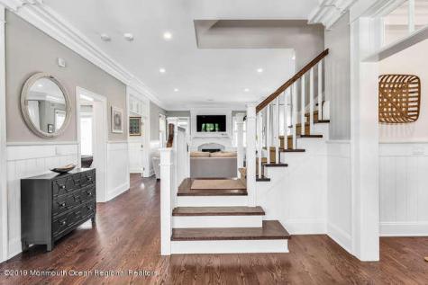 1328 Ocean Avenue Mantoloking NJ 08738